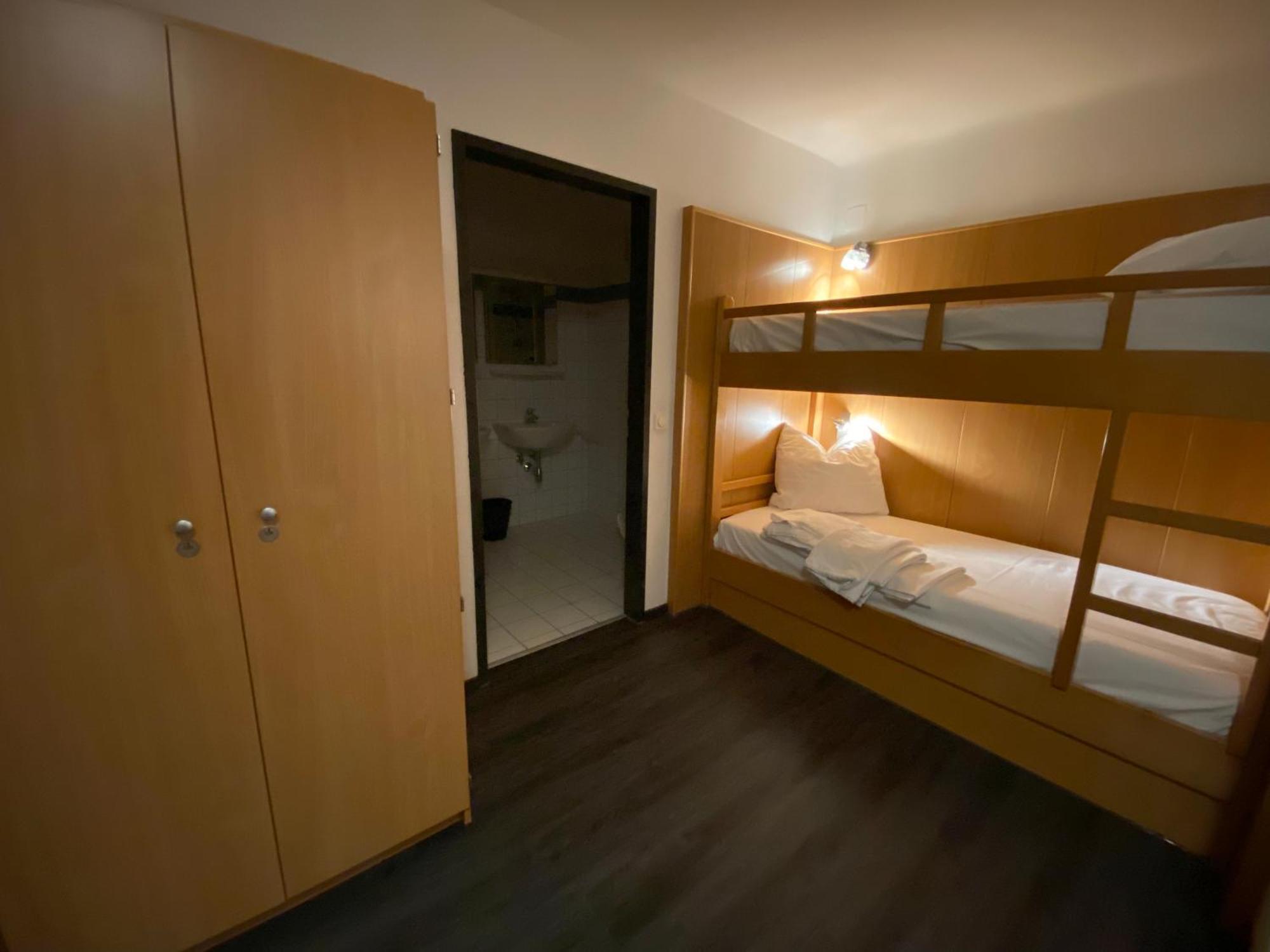 Twenty Seven City Hotel ツェル アム ゼー エクステリア 写真